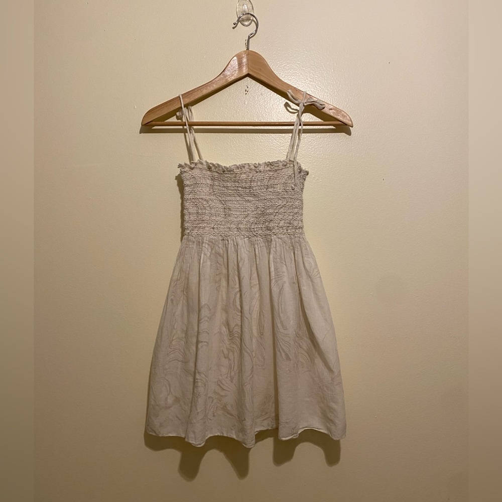 HARD TAIL Cream Smocked Strap top . Size Xs